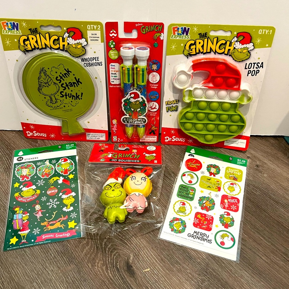 Huge lot of Grinch Stocking Stuffers- 6 packages- NWT